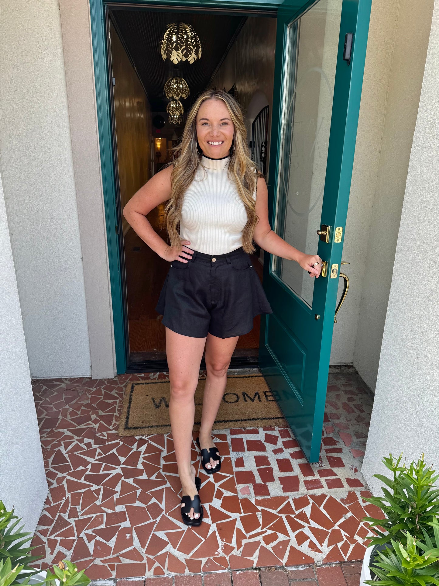 Black Belle Linen Shorts