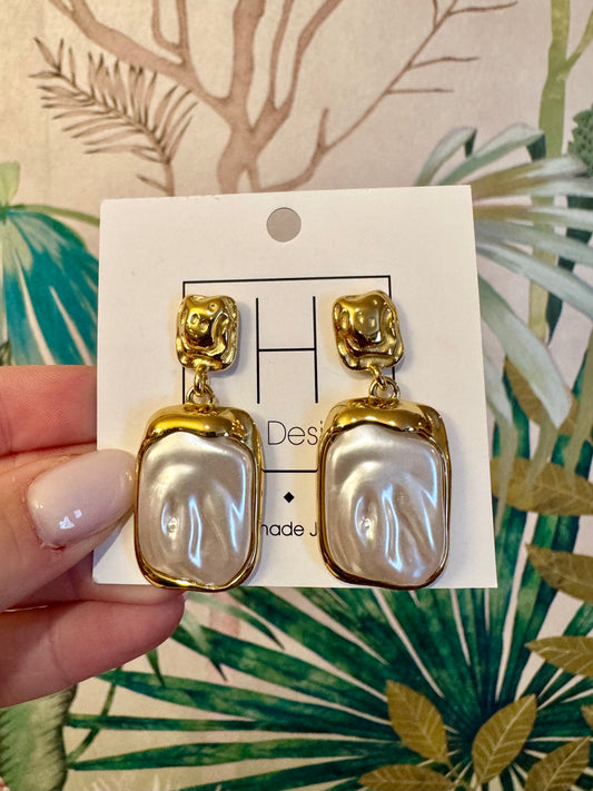 Gold Pearl Rectangle Dangle Earring
