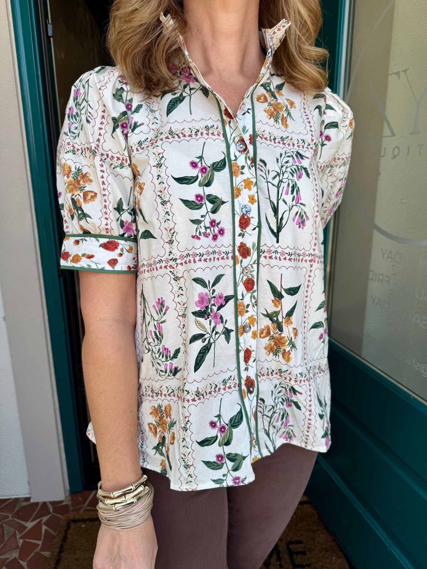 Floral Print Ruffle Neck Band Collar Top