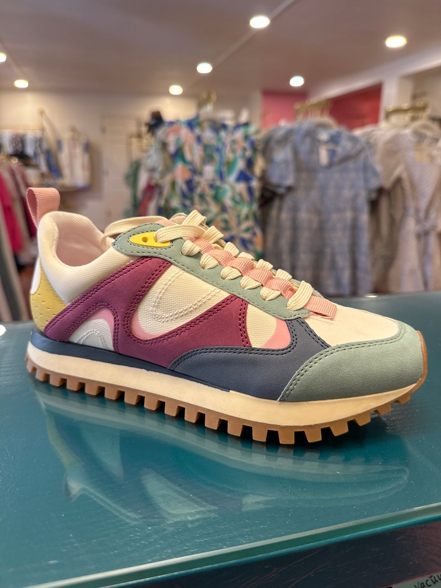 Willa Turq Multi Sneaker