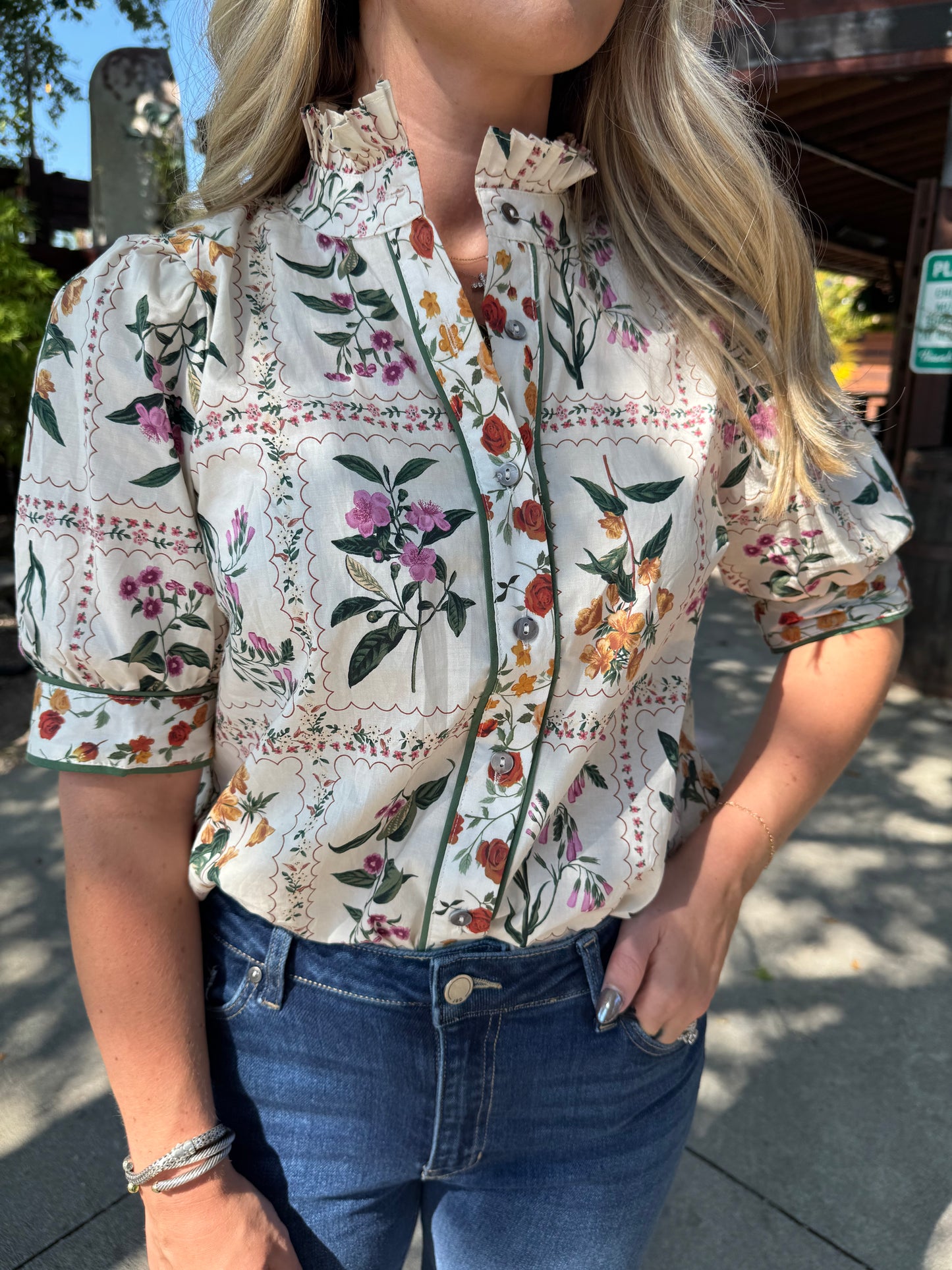 Floral Print Ruffle Neck Band Collar Top