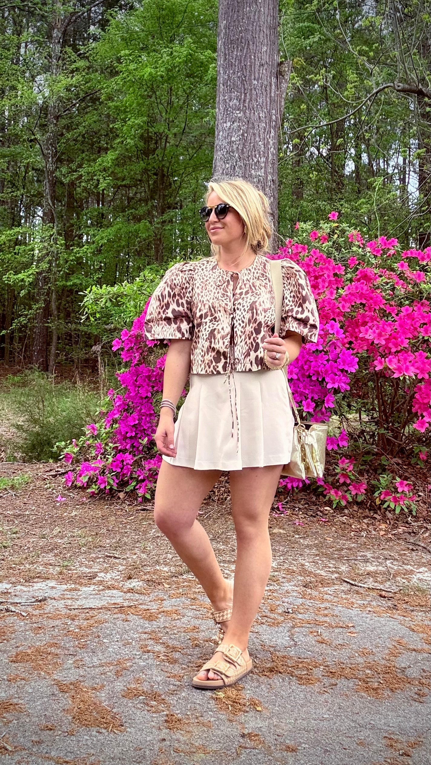 Virginia Tie Front Top