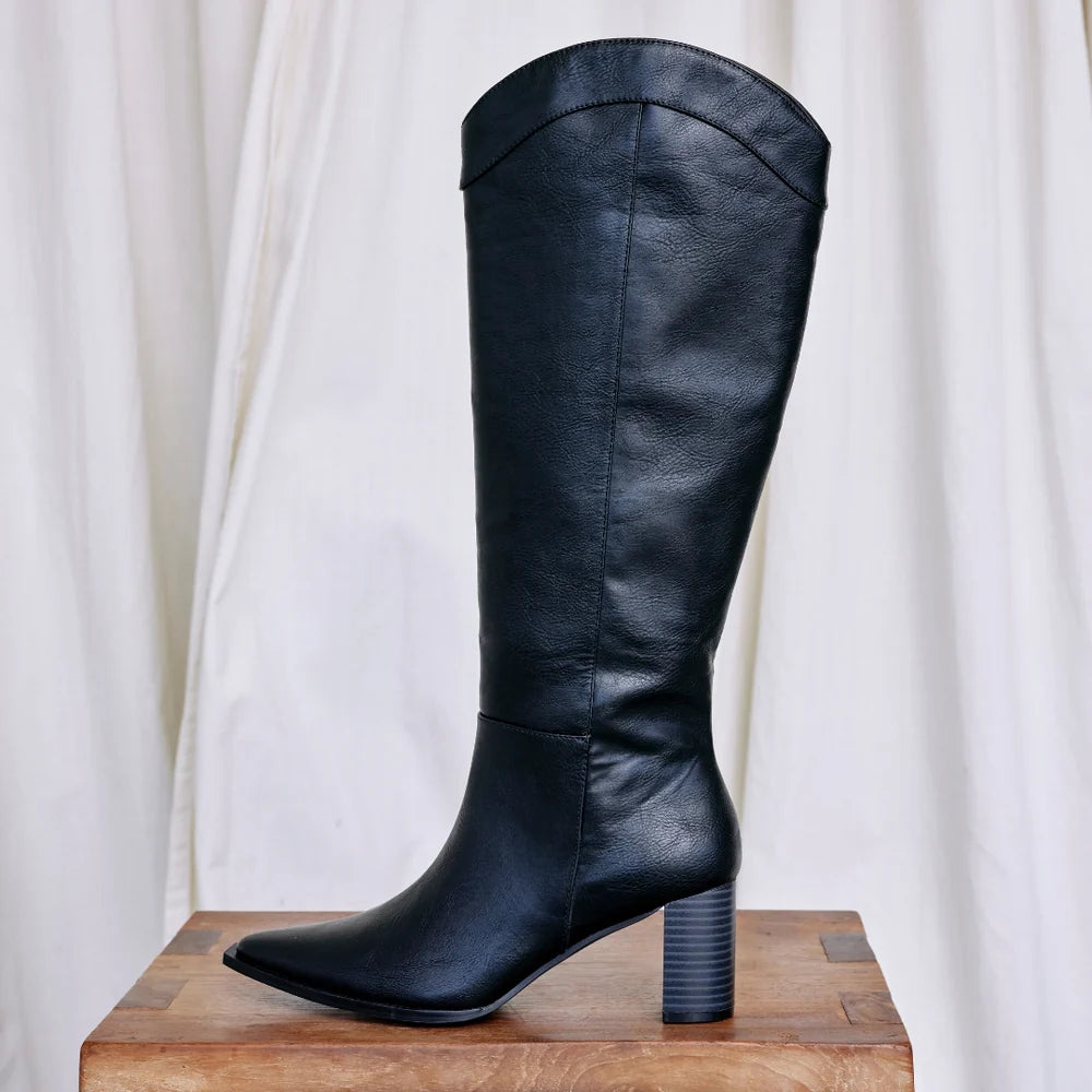 Bonnye Black Heeled Boot- Matisse