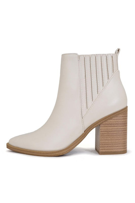 Duvets Off-white bootie