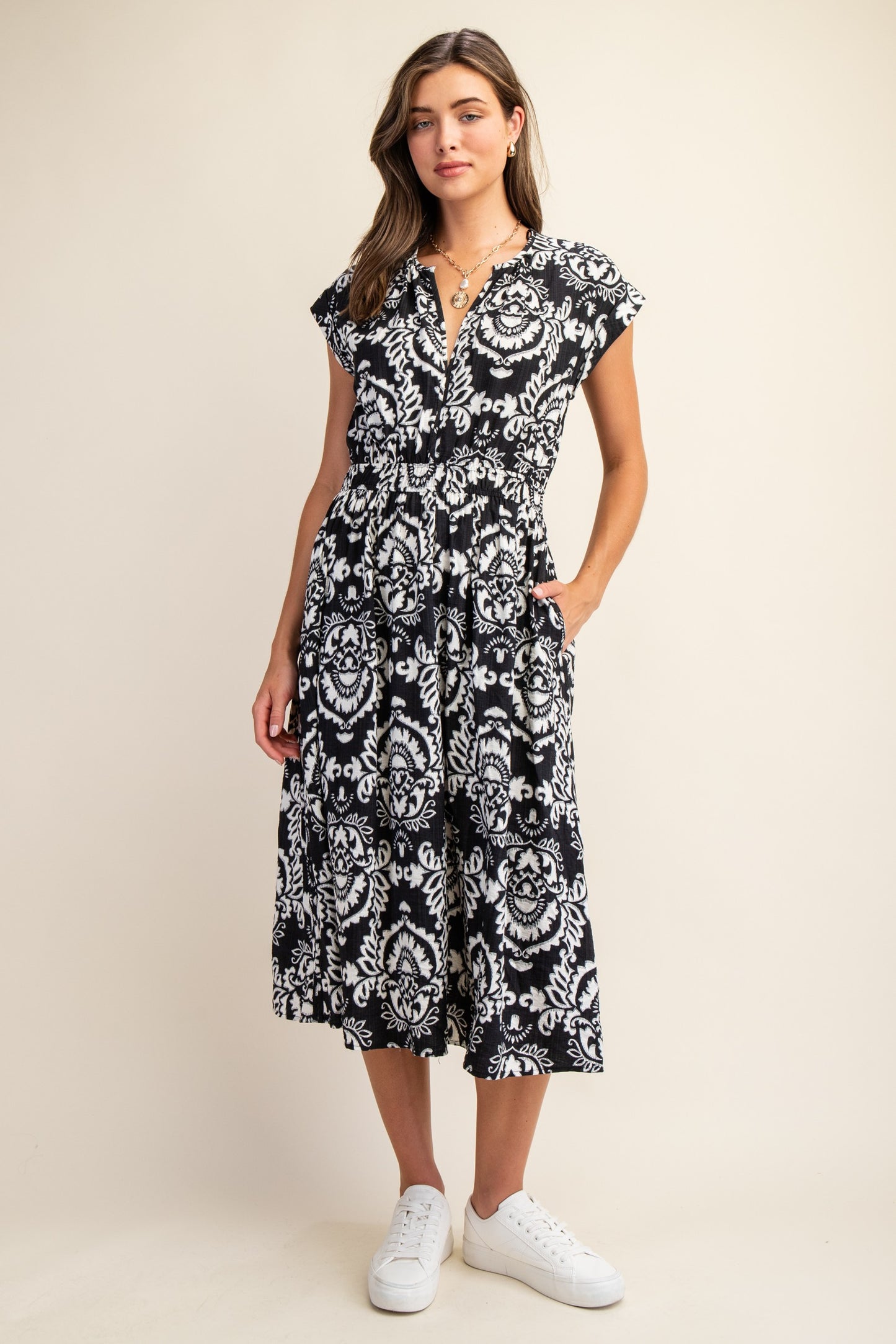 Black Printed Ruched Waist V-Neck Midi Dress