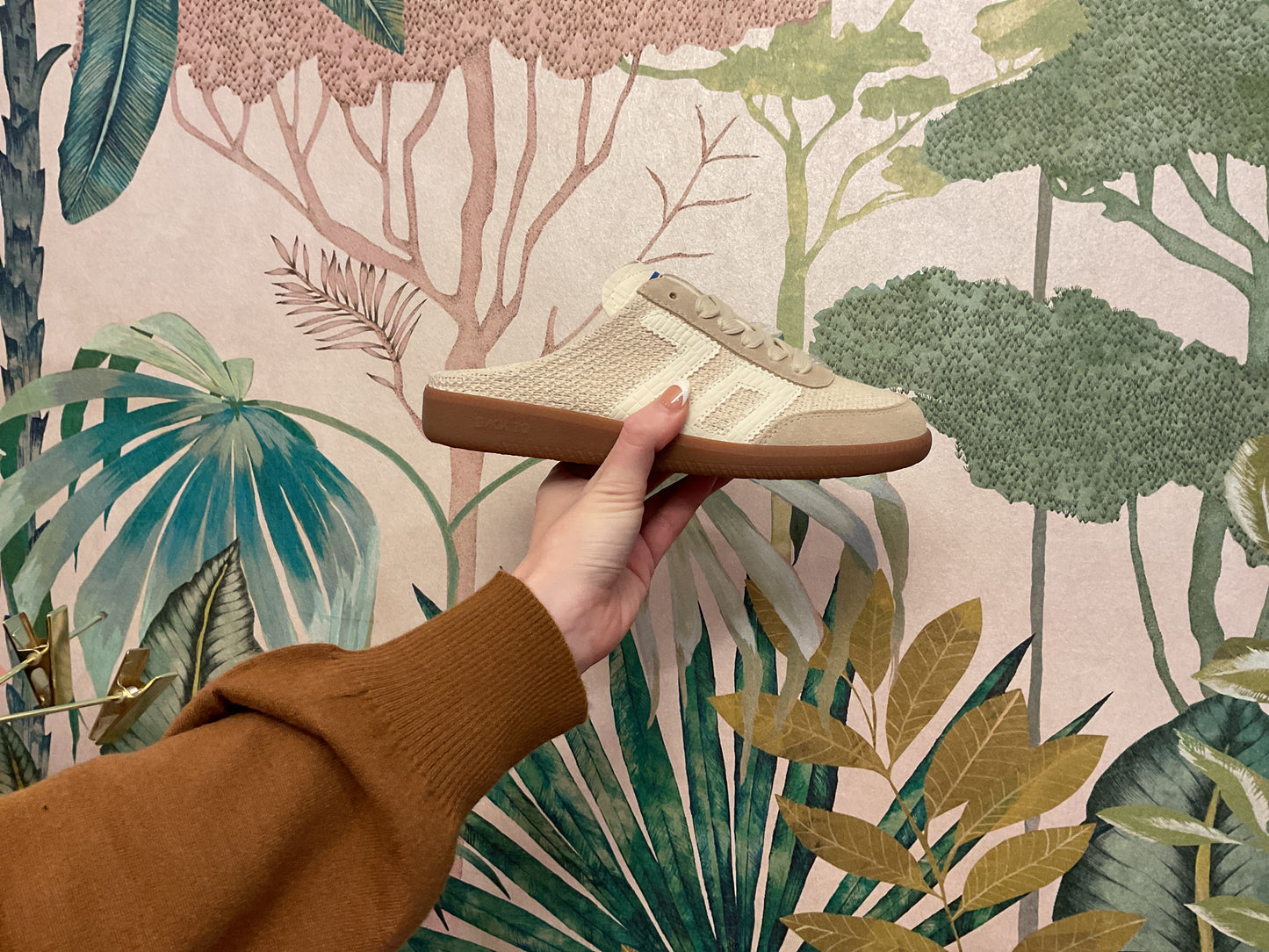 Easter Sacco Milk - Back 70