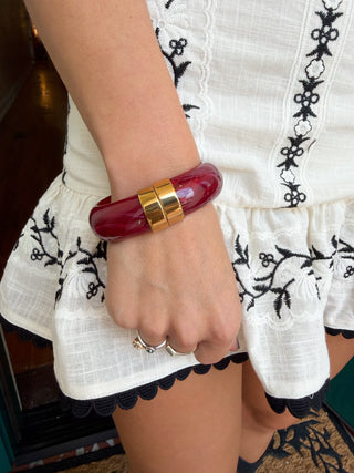 Burgundy Acrylic Gold Detail Snap Bracelet