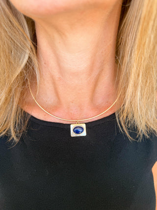 Gold Oval Stone Collar Necklace