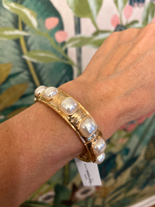 Square Gold Stretch Bracelet with Pearl