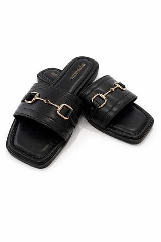 Kamari Sandal-Sunday Steal