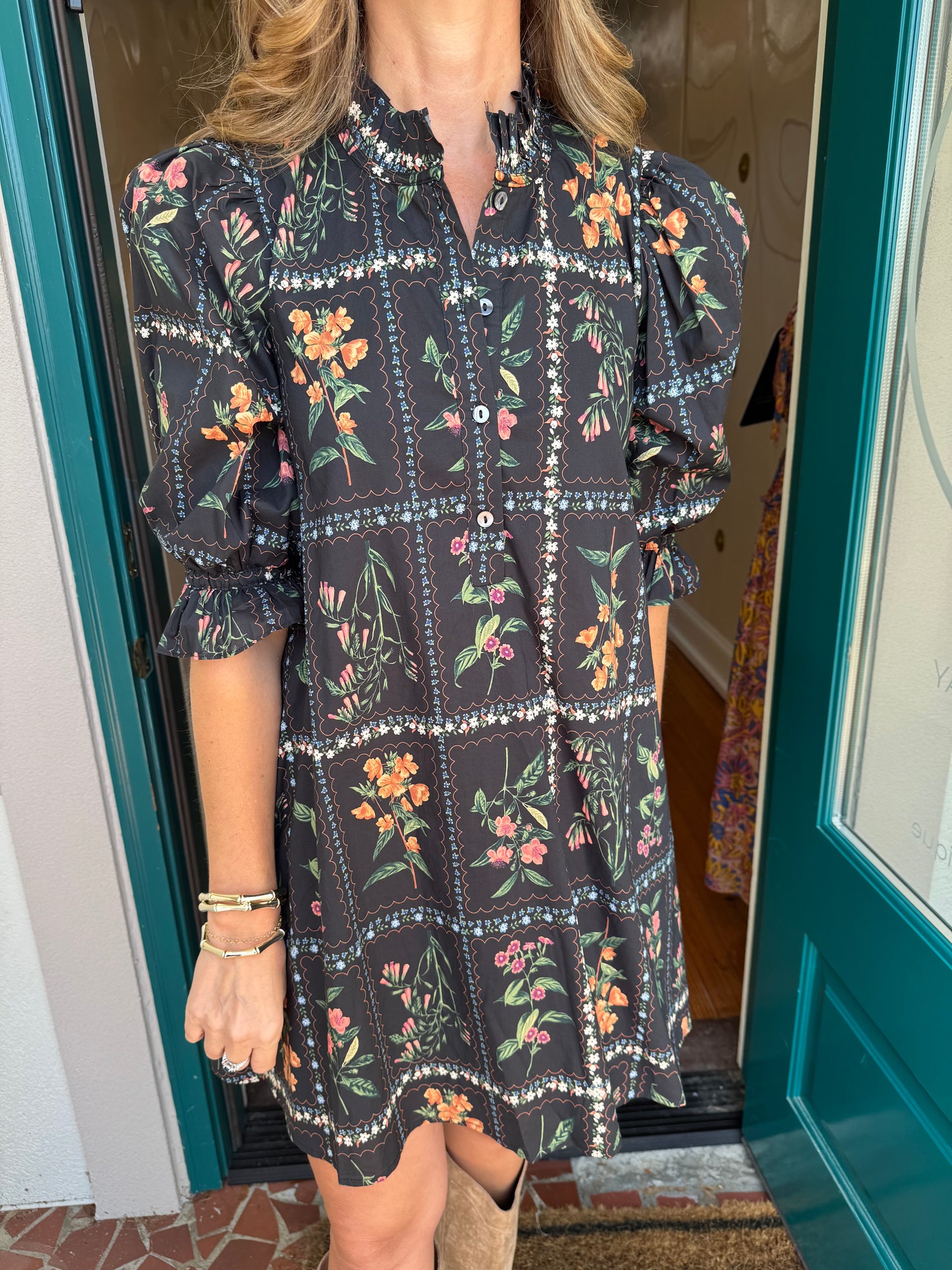 Black Floral Panel ¾ Ruffle Puff Sleeve