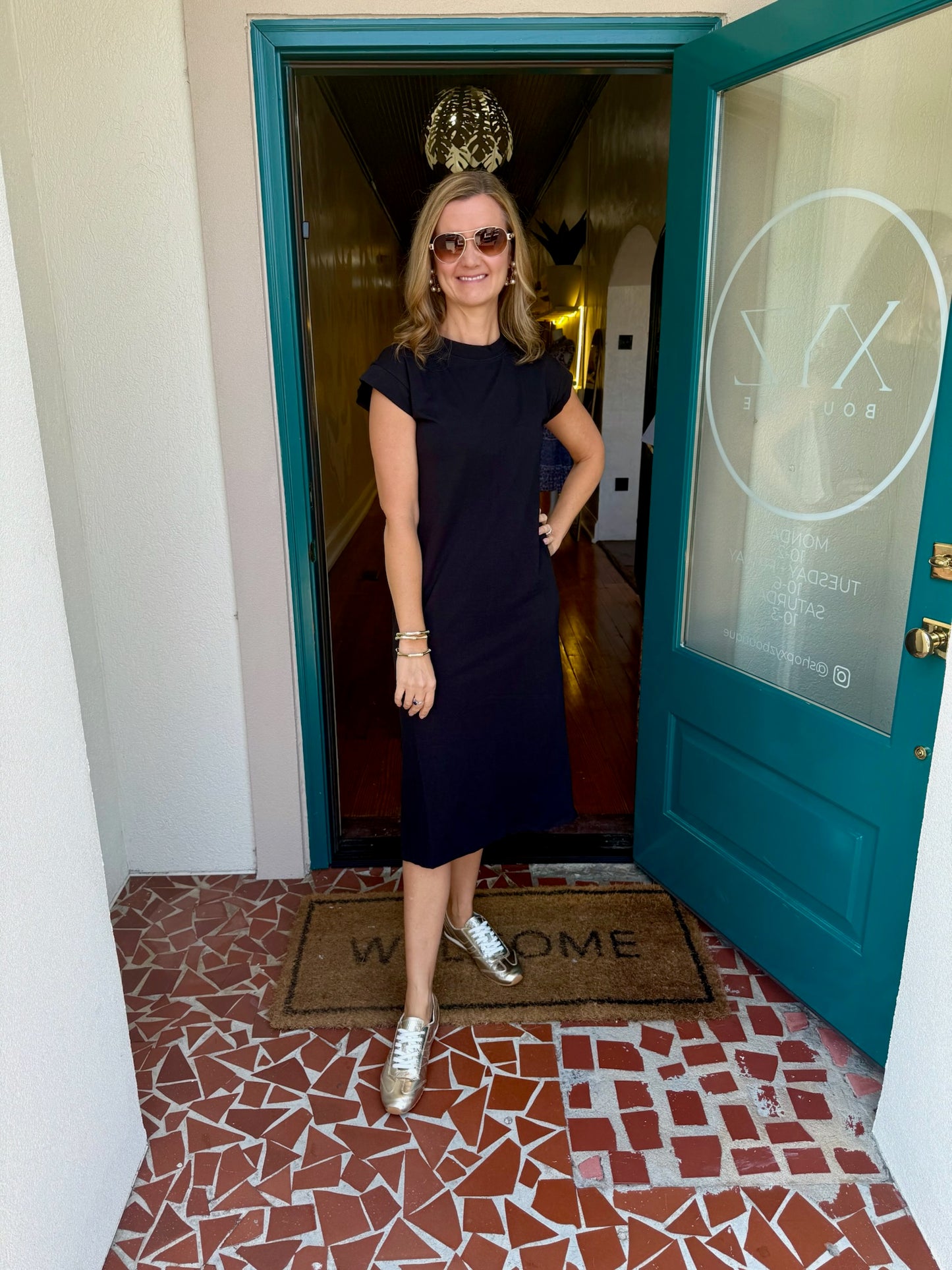 Round Neck Short Sleeve Midi Dress