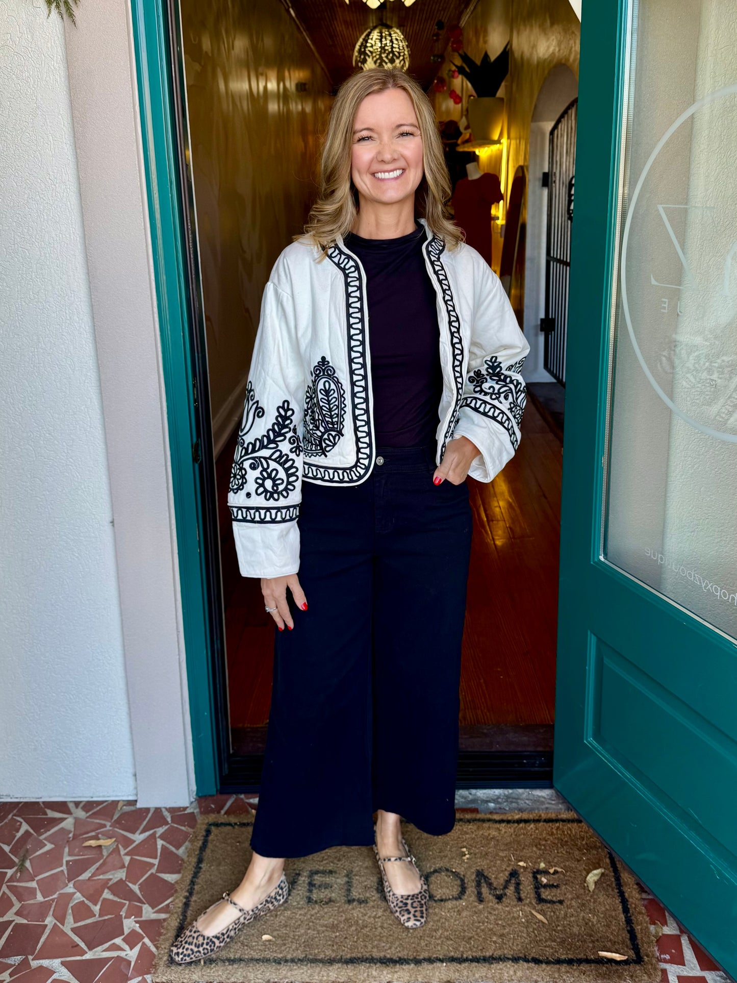 Embroidered Round Neck Elegance Jacket