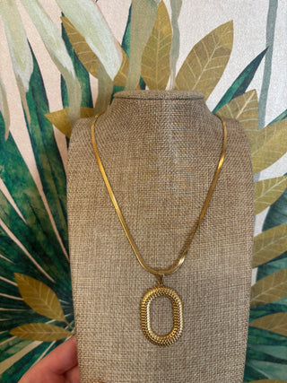 Textured Oval Gold Link Necklace
