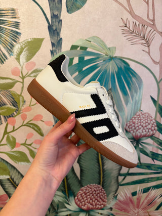 Black Cloud Sneaker - Back 70